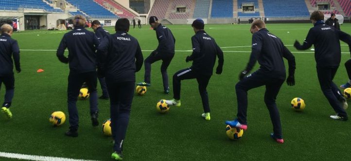 Fotballøkt på Intility Arena